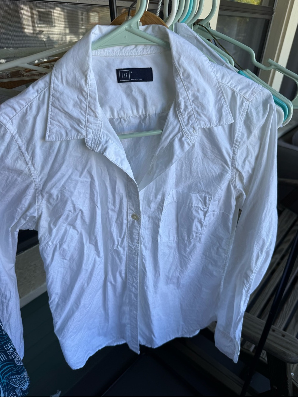 GAP White Collared Button Shirt